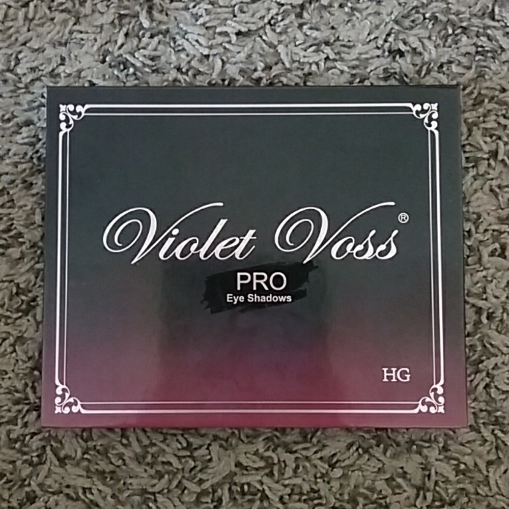 Violet Voss eye shadow